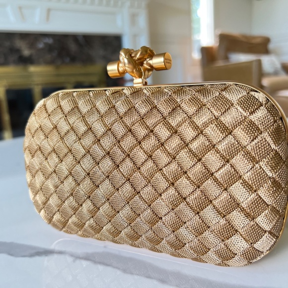 Bottega Veneta Intrecciato Bruciato Knot Clutch - Picture 2 of 7